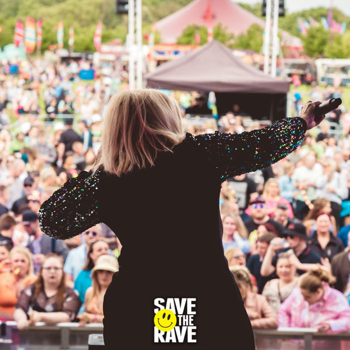 Save The Rave crowd 02
